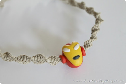 Super Hero Hemp Necklace ~ Tutorial