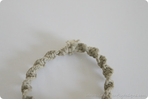 Super Hero Hemp Necklace ~ Tutorial
