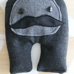 Monsieur Moustache ~ rice heating and cooling pillow pattern