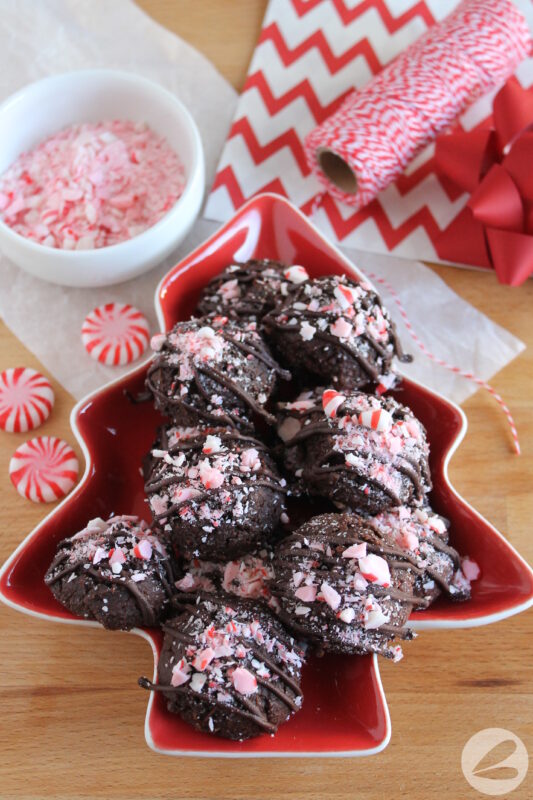 keto chocolate candy cane cookies