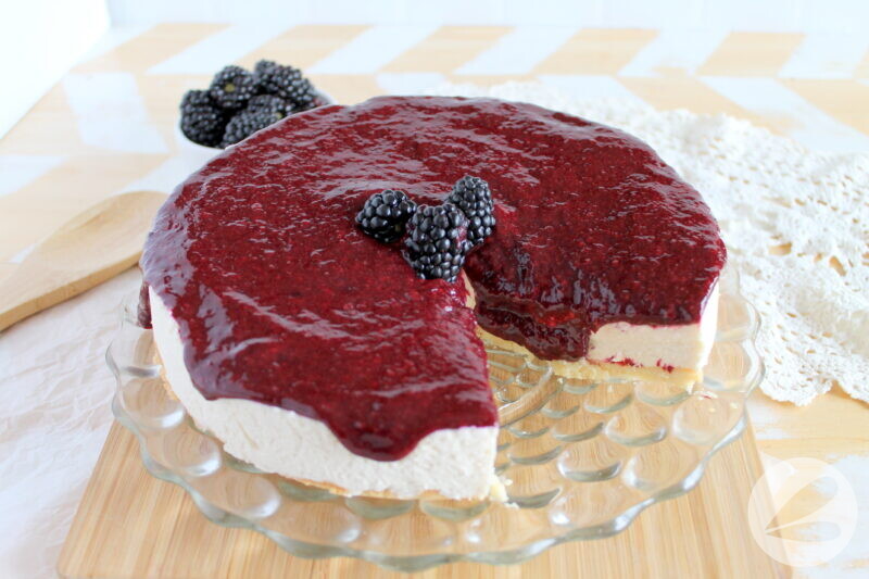 keto blackberry cheesecake