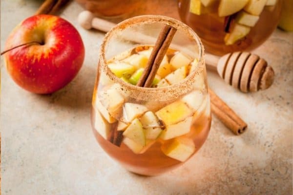 Pinot Grigio Apple Sangria Recipe