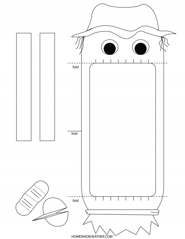 Free Halloween scarecrow puppet printable.