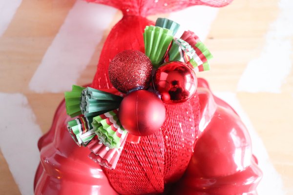 Christmas Bundt Pan Wreath