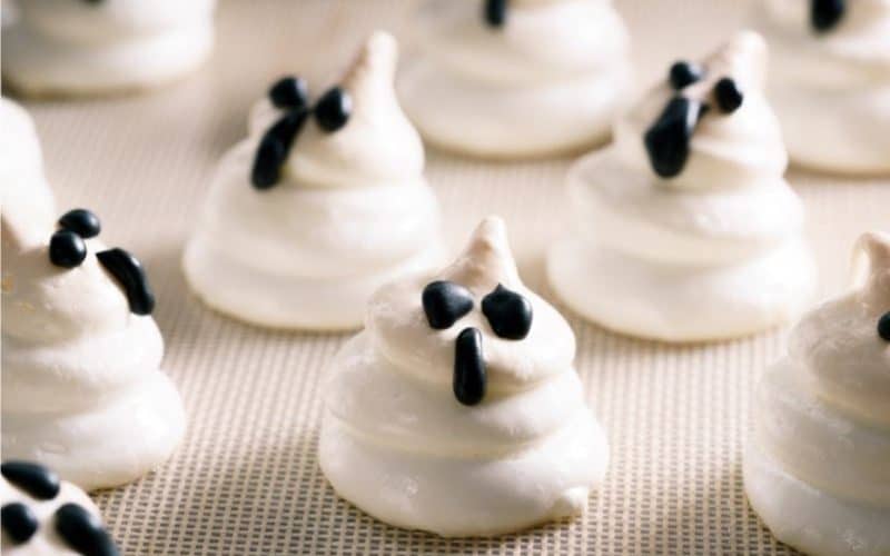Spooky Ghost Meringue Cookie Recipe