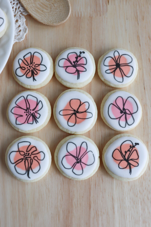 Flower Sugar Cookies with Free Printable Gift Tag