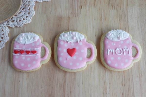 Mothers Day Sugar Cookies with Printable Gift Tags