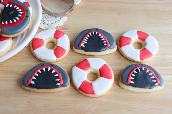 Shark Sugar Cookies with Printable Gift Tag