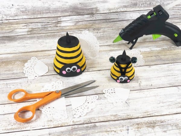 Plant Pot Bee Craft Process