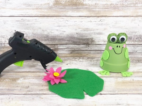 Plant Pot Frog Craft Process