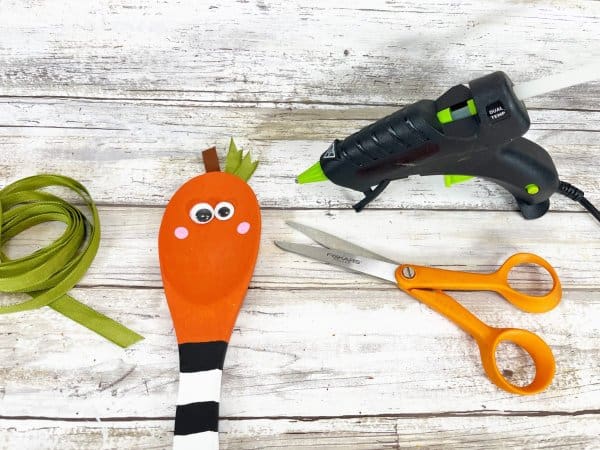 Halloween Spoons Craft Process