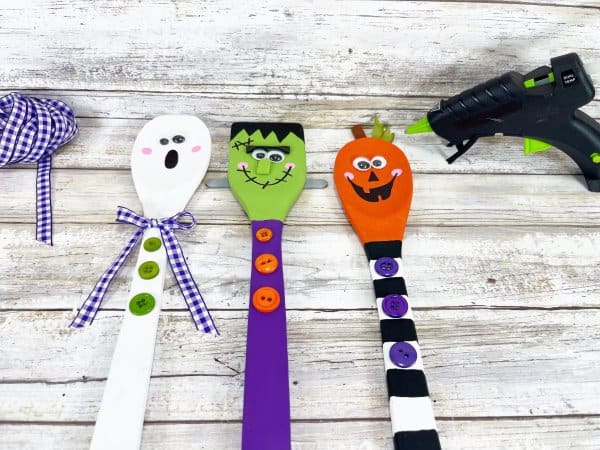 Halloween Spoons Craft Process