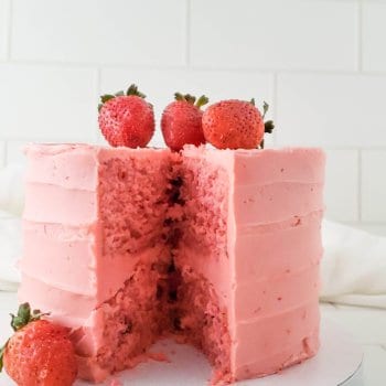 The Best Strawberry Cake Recipe