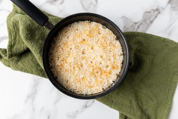 garlic rice in pot