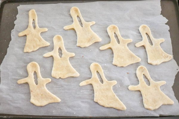 halloween breadstick process