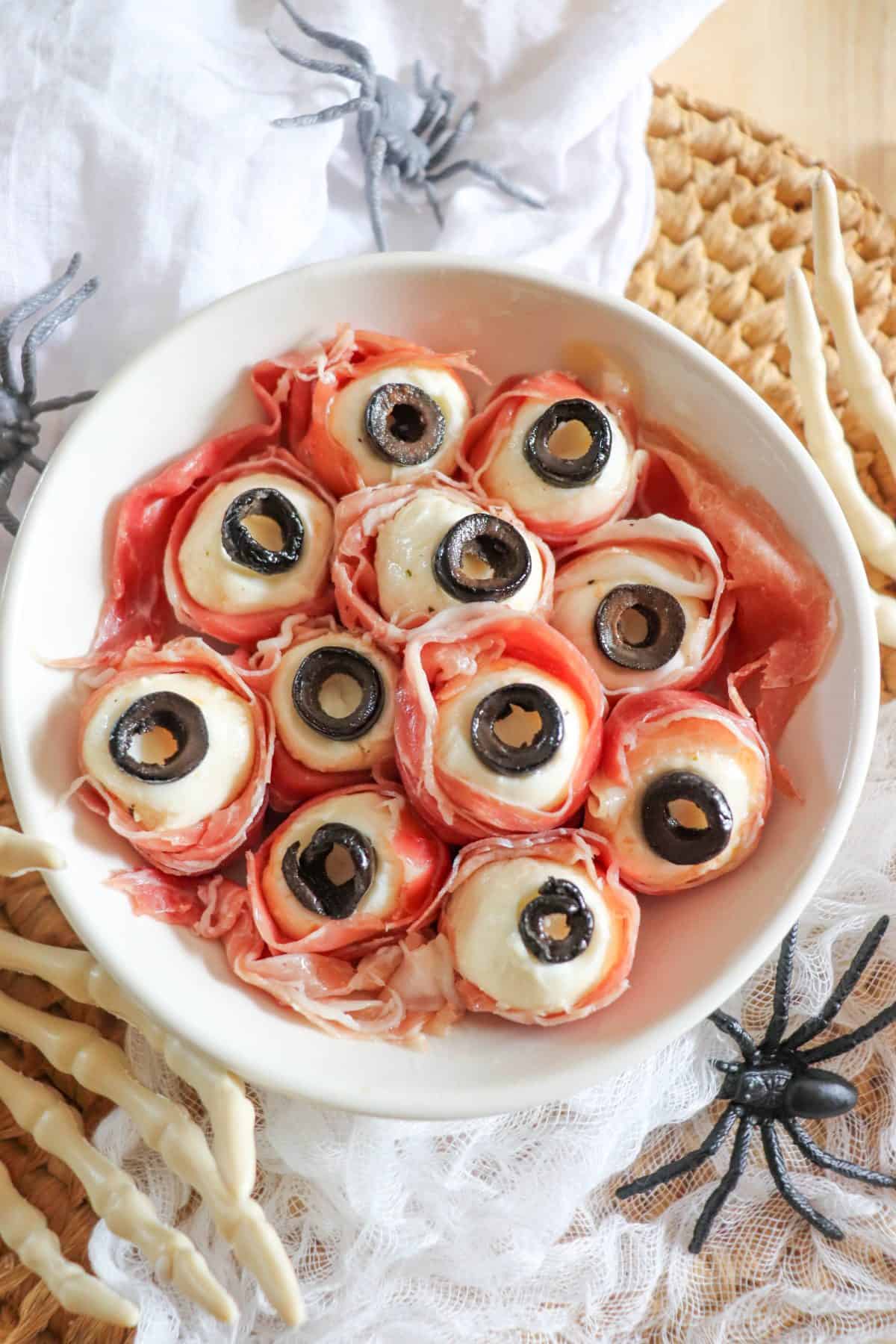 Halloween Mozza Eyes