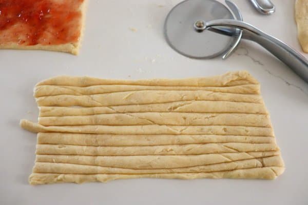 Mummy pie dough strips process