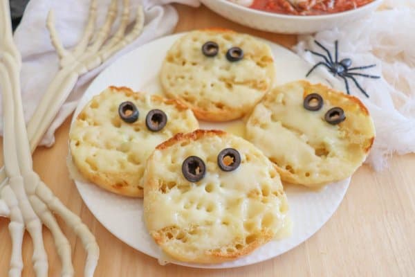 Halloween Garlic Toast Recipe