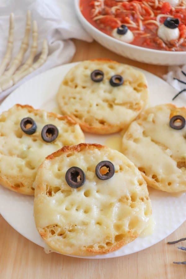 halloween garlic bread recipe