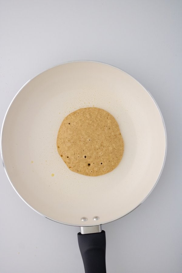 Banana Oat Blender Pancake Process