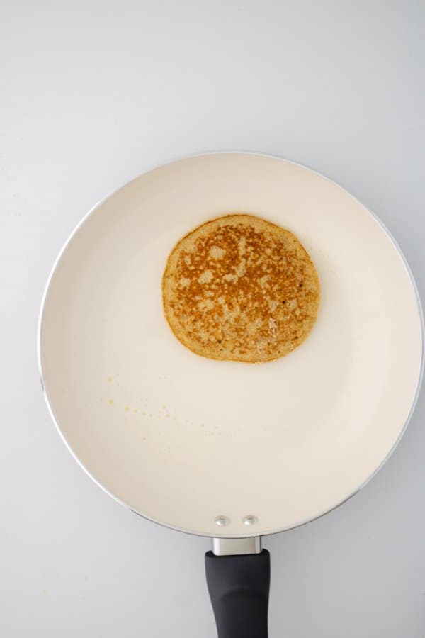 Banana Oat Blender Pancake Process