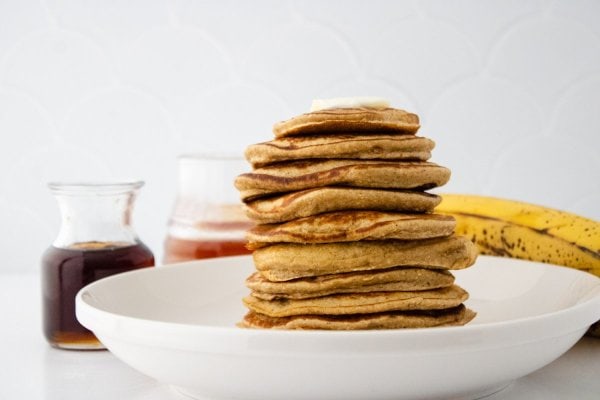 Banana Oat Blender Pancakes