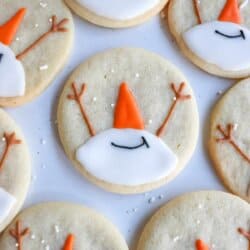 Easy Snowman Cookie Decorating