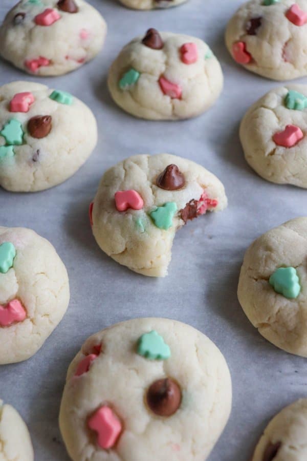 Christmas Cake Mix Cookies