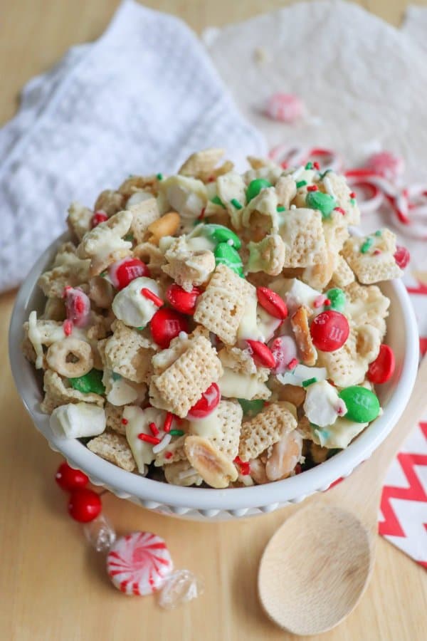 Christmas White Trash Almond Bark Recipe