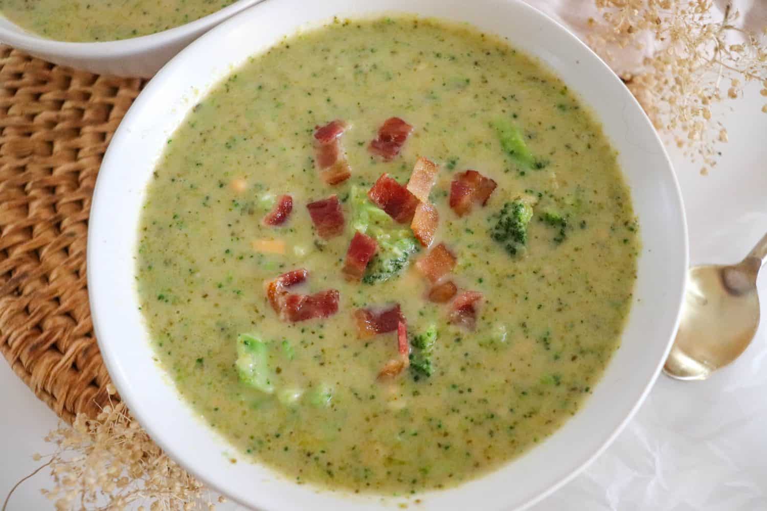 crock pot broccoli cheddar soup Recipe