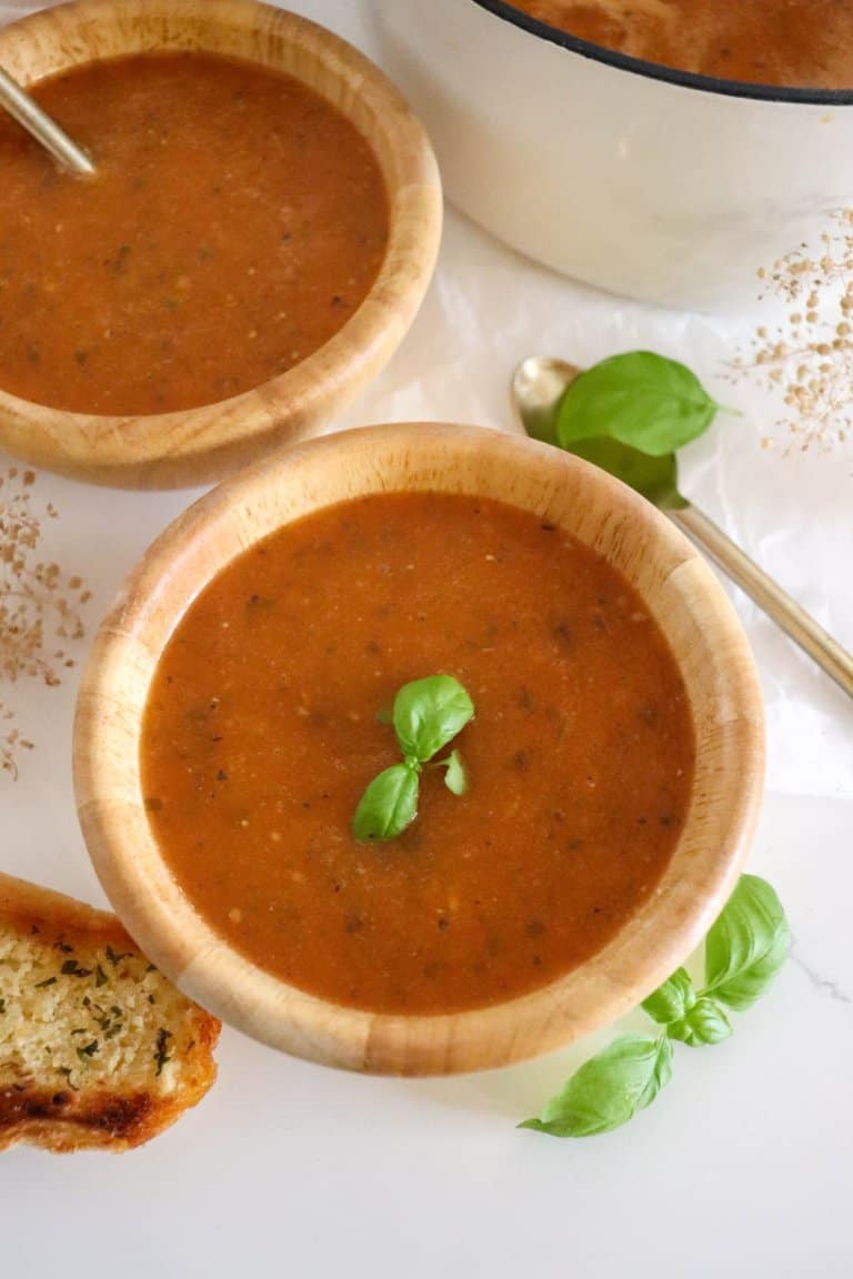 Creamy Smoked Tomato Basil Soup (Panera Copycat Recipe)
