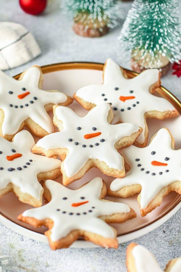 Snowflake snowman cookie