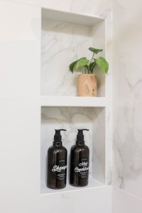 Airbnb toilettries